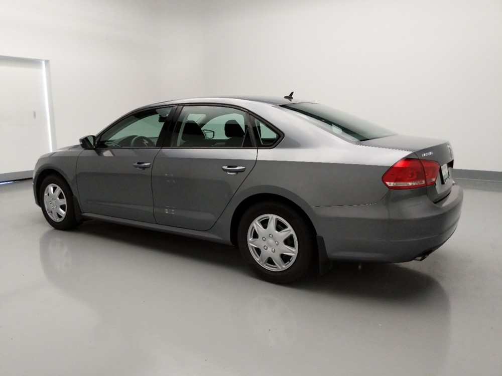 2015 Volkswagen Passat - Driver Rear Side