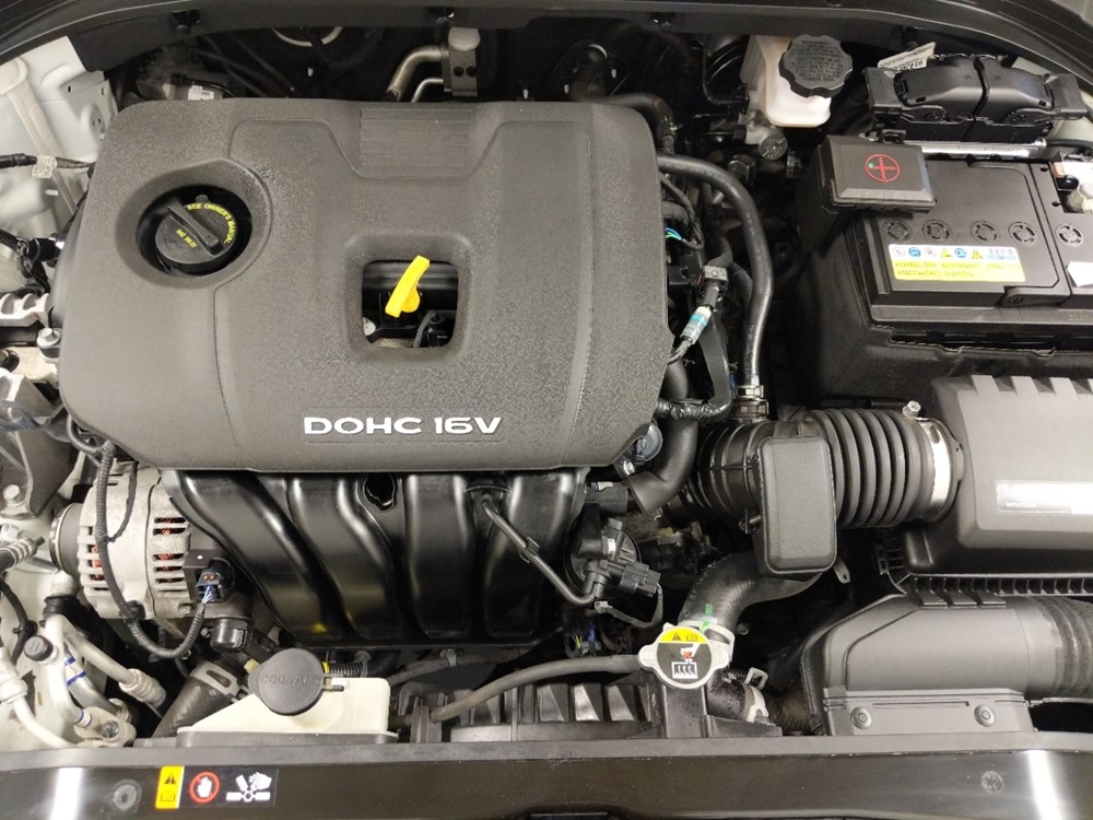2017 Hyundai Elantra - Engine
