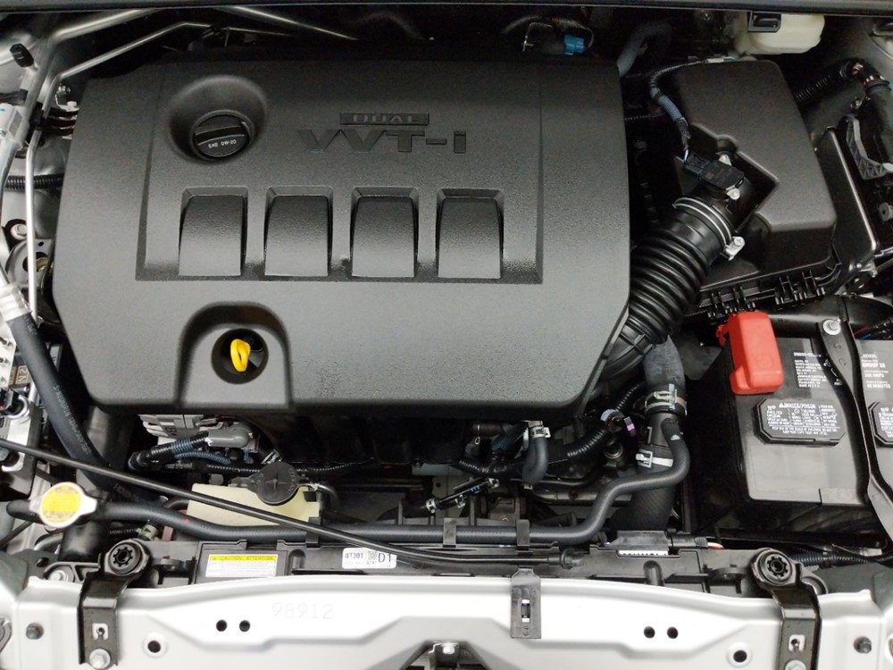 2015 Toyota Corolla - Engine
