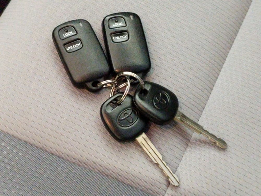2015 Toyota Corolla - Keys