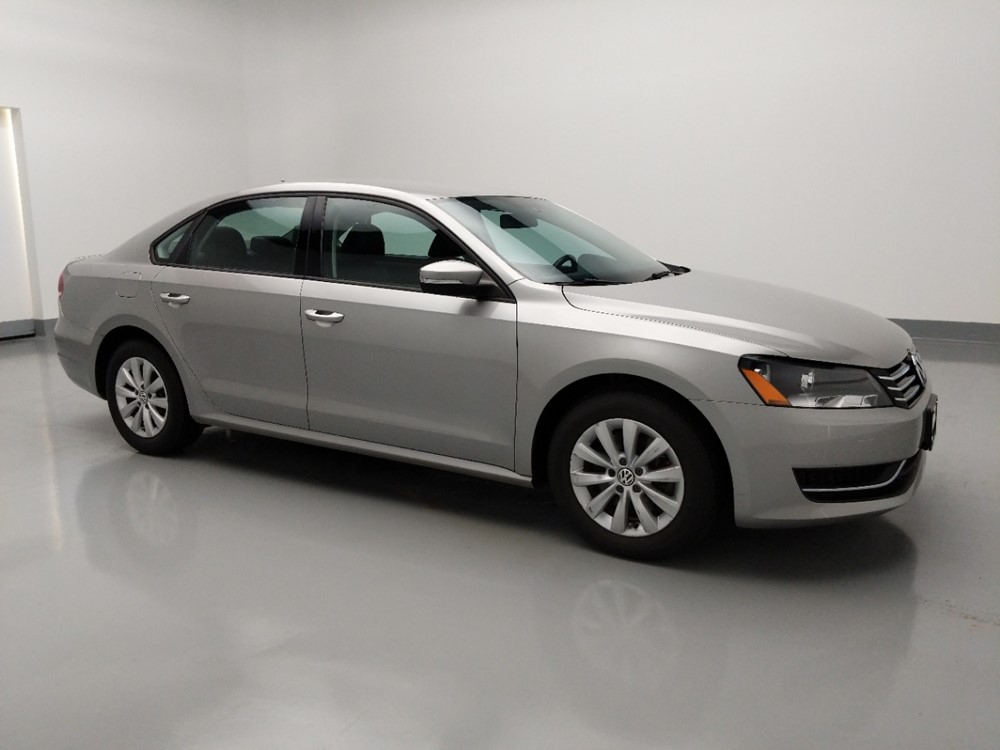 2014 Volkswagen Passat - Passenger Front Side