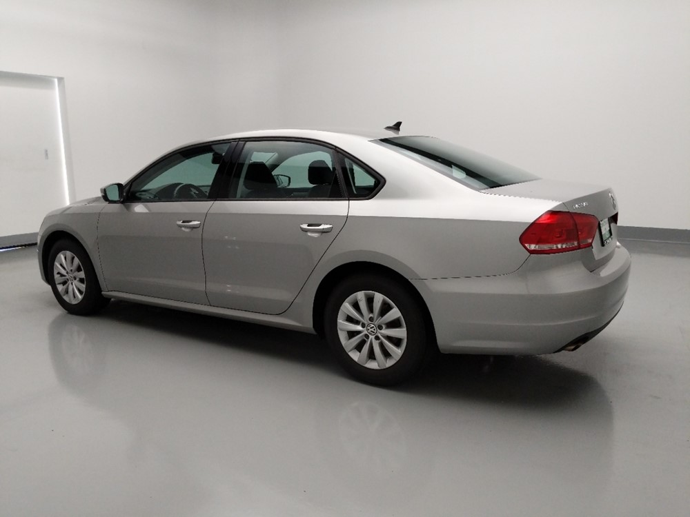 2014 Volkswagen Passat - Driver Rear Side
