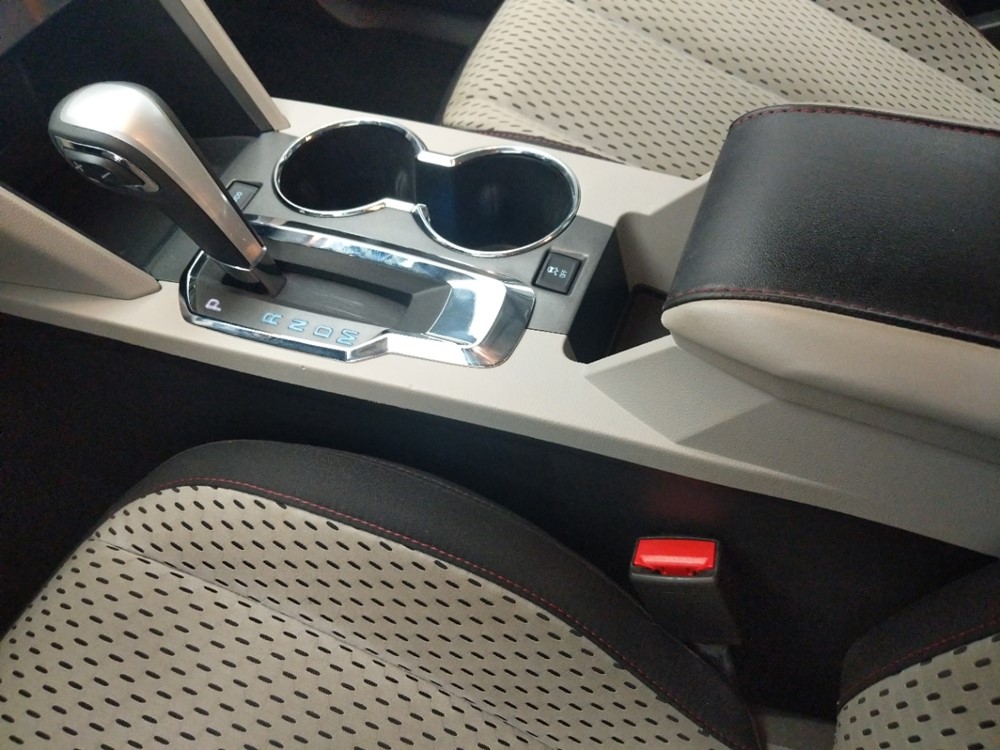 2015 Chevrolet Equinox - Center Console/Cup Holders