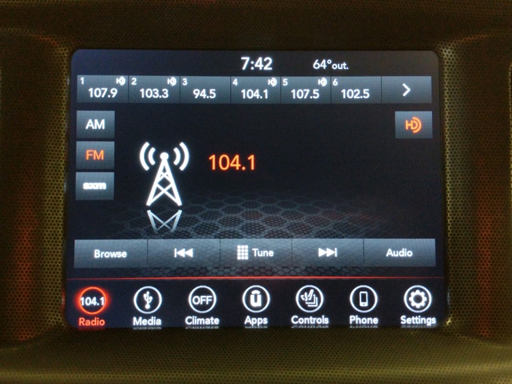 2018 Dodge Charger - Stereo Package