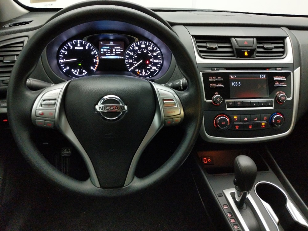 2017 Nissan Altima - Driver Dash