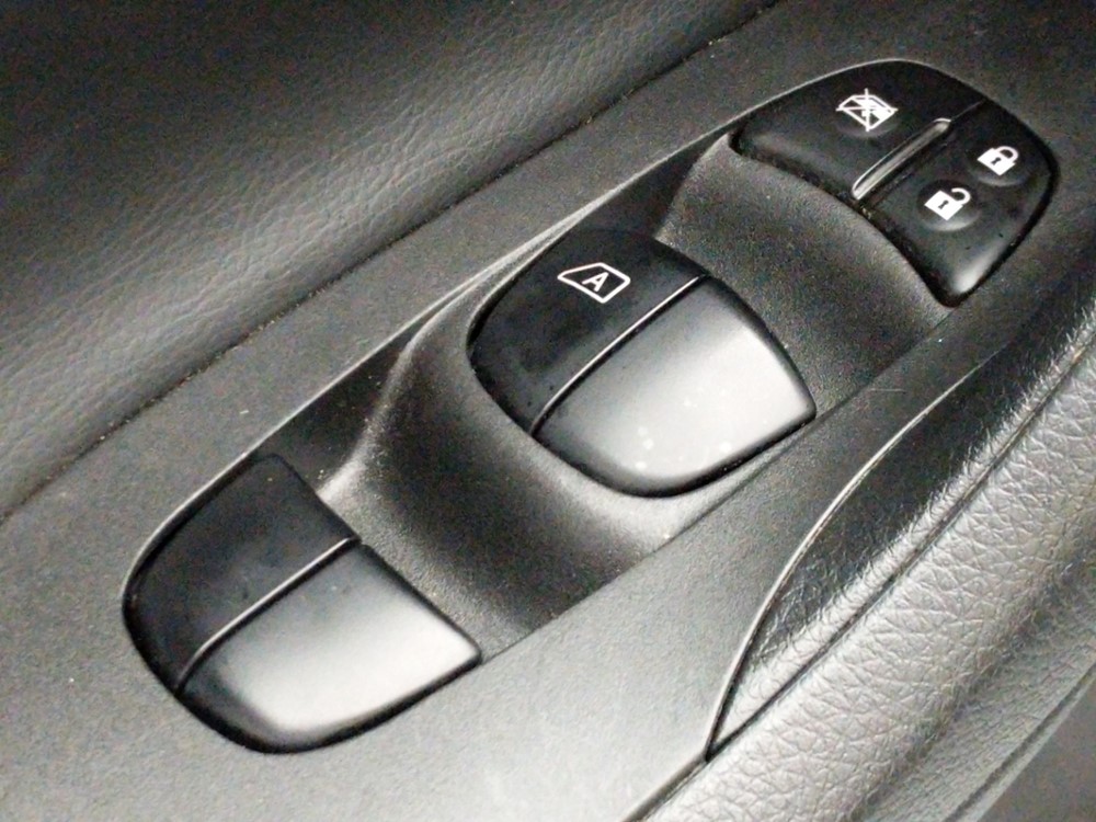 2017 Nissan Altima - Driver Power Windows/Lock Control
