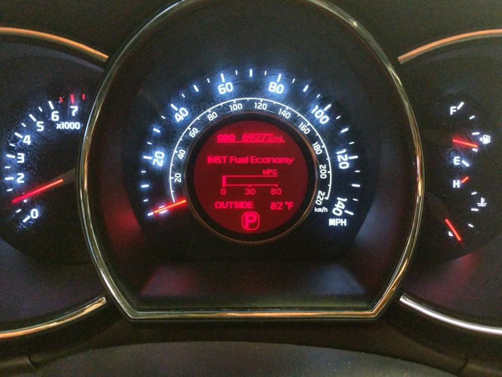 2015 Kia Rio - Odometer Close Up