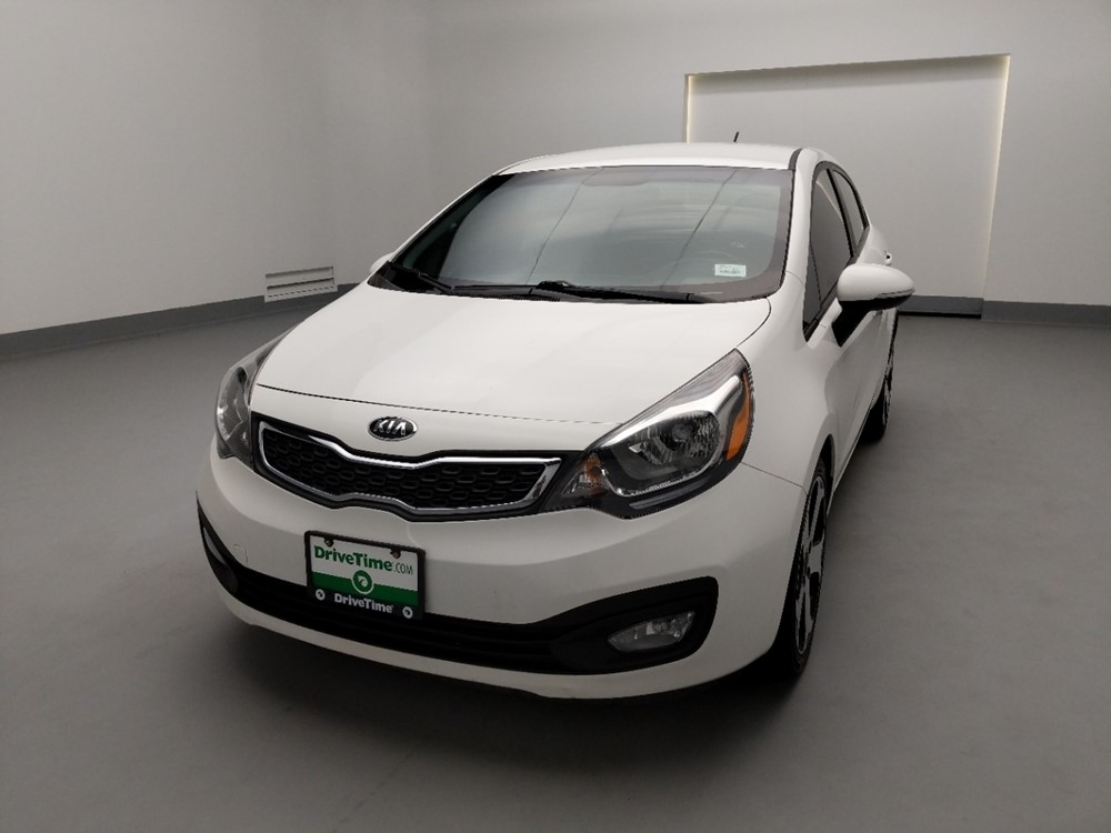 2015 Kia Rio - Driver Front Hood