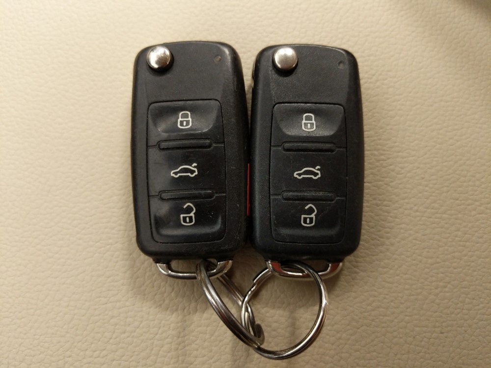 2014 Volkswagen Jetta - Keys