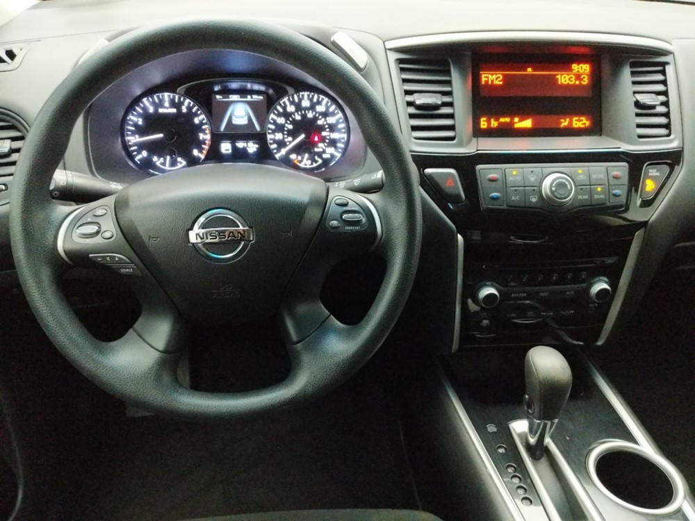 2015 Nissan Pathfinder - Driver Dash