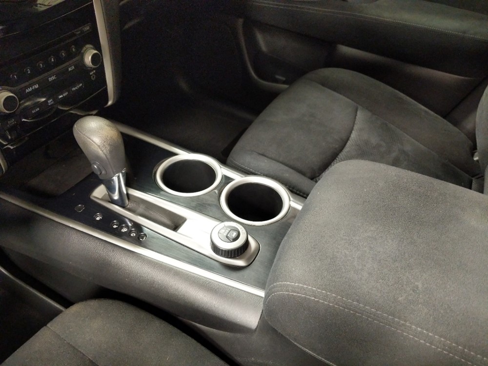 2015 Nissan Pathfinder - Center Console/Cup Holders