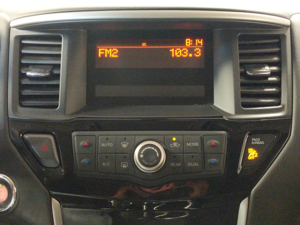 2015 Nissan Pathfinder - Stereo Package