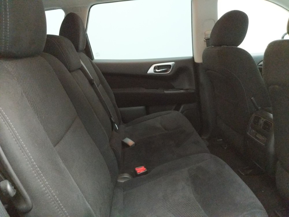 2015 Nissan Pathfinder - Passenger Rear Seat