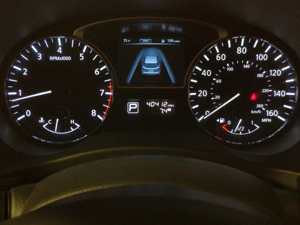 2015 Nissan Pathfinder - Odometer Close Up