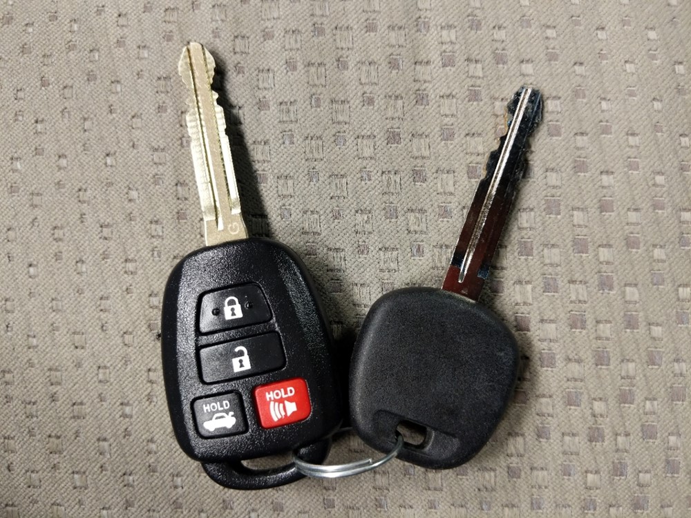 2012 Toyota Camry - Keys
