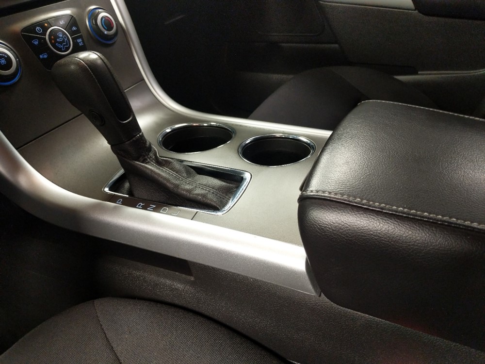 2012 Ford Edge - Center Console/Cup Holders