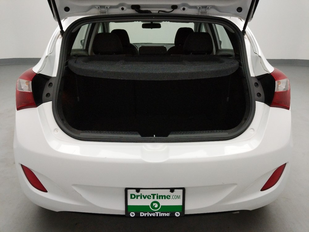 2017 Hyundai Elantra - Trunk