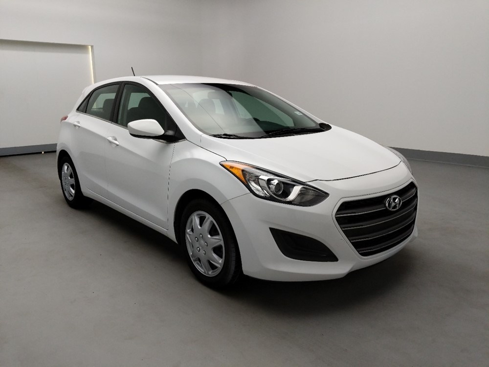 2017 Hyundai Elantra - Passenger Front Bumper