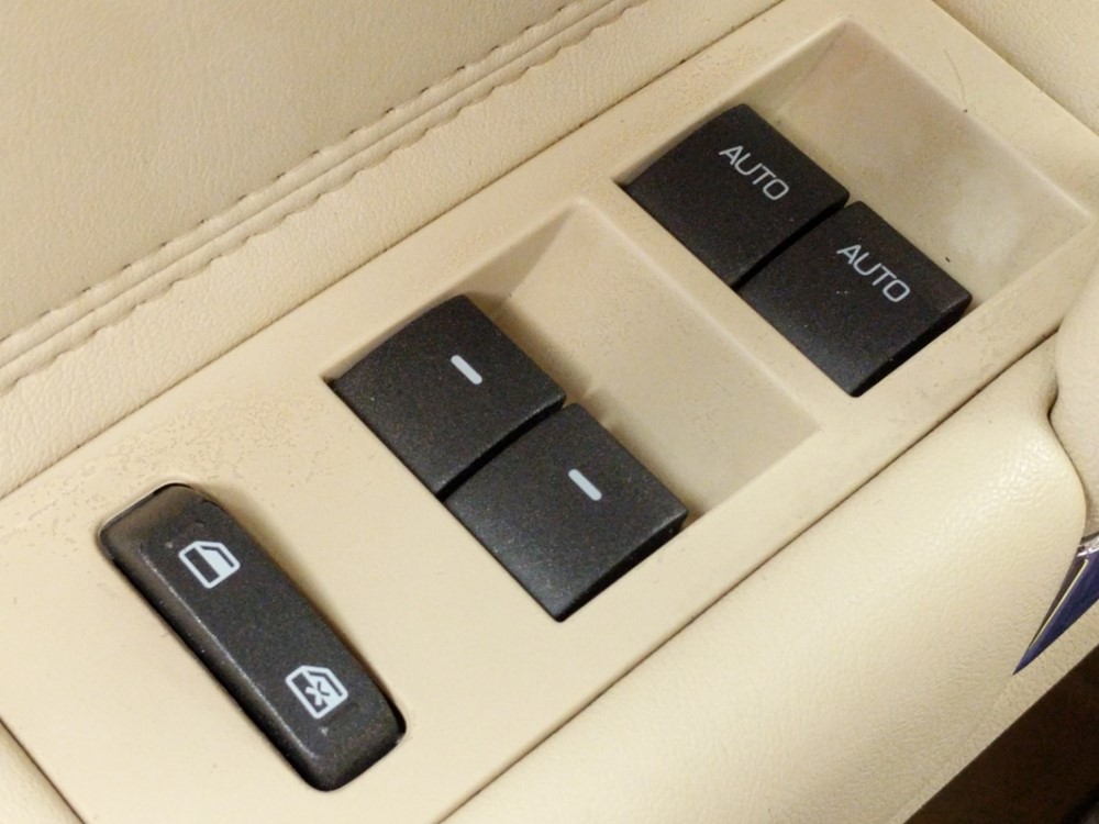 2012 Lincoln MKZ - Driver Power Windows/Lock Control