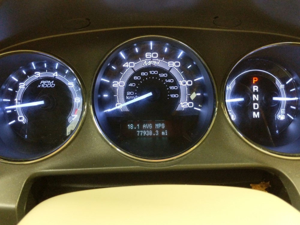 2012 Lincoln MKZ - Odometer Close Up