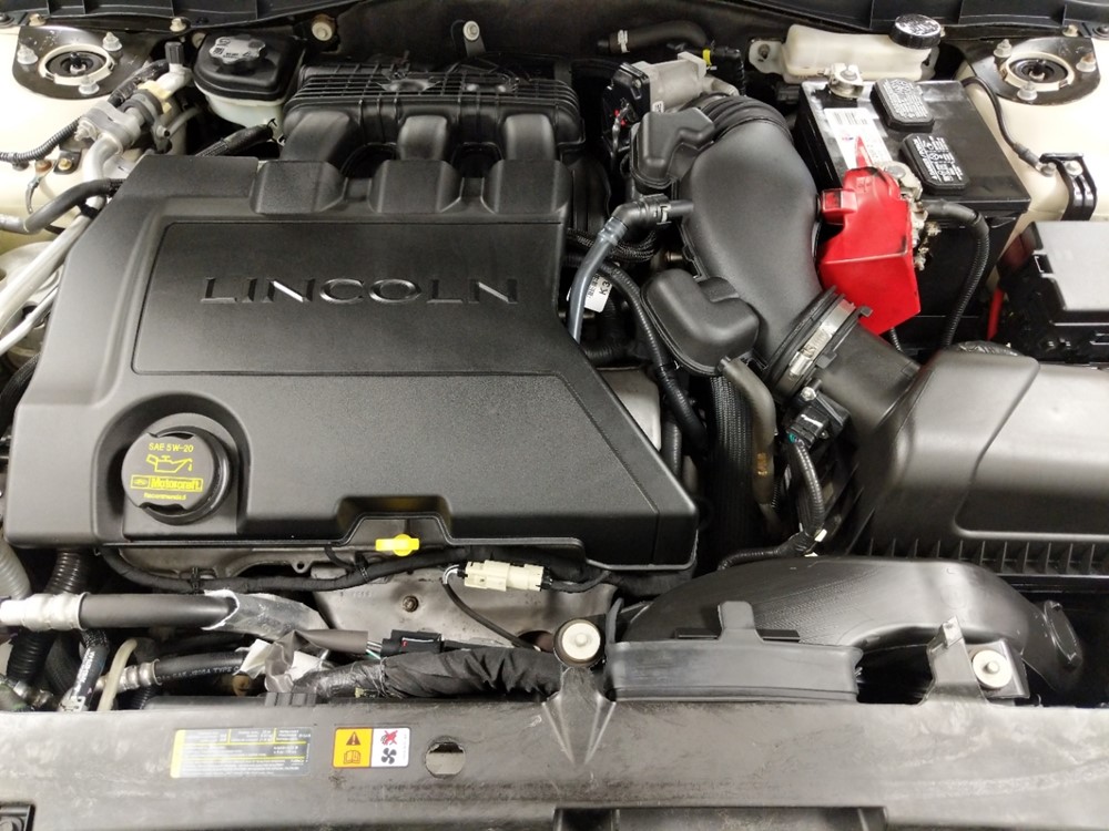 2012 Lincoln MKZ - Engine