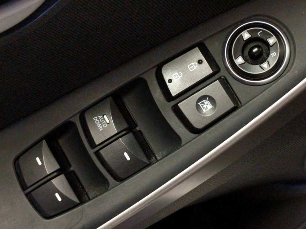 2017 Hyundai Elantra - Driver Power Windows/Lock Control