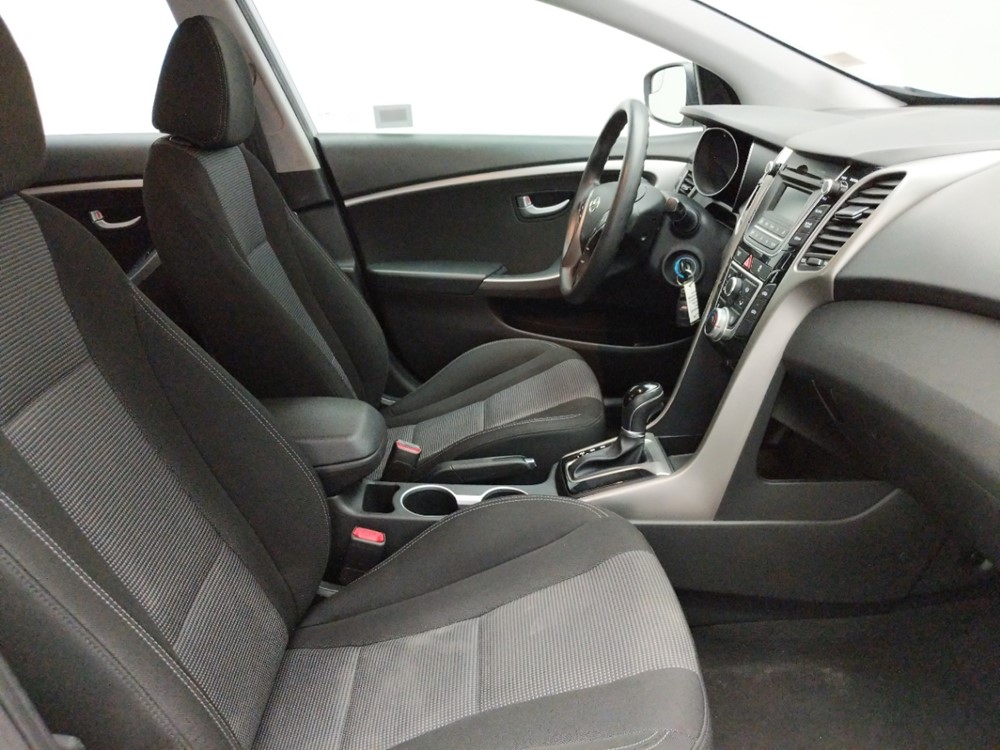 2017 Hyundai Elantra - Passenger Front Seat