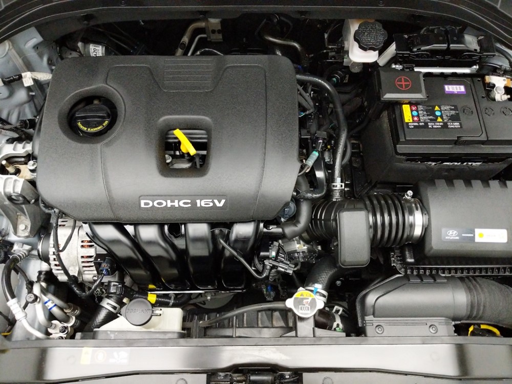 2017 Hyundai Elantra - Engine