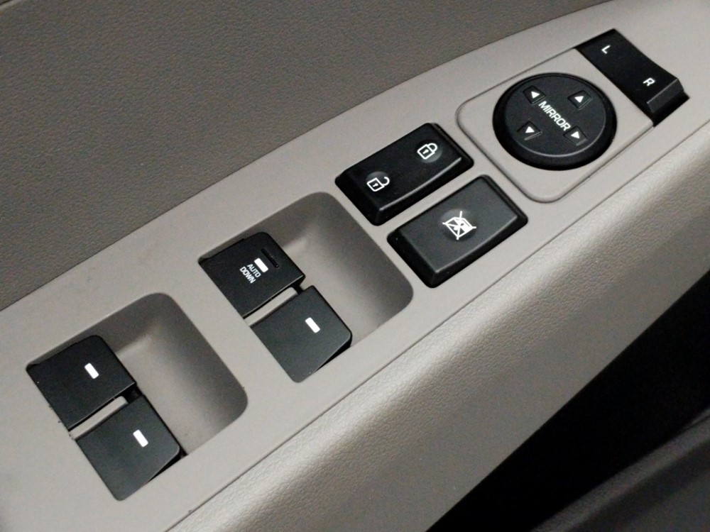 2017 Hyundai Elantra - Driver Power Windows/Lock Control