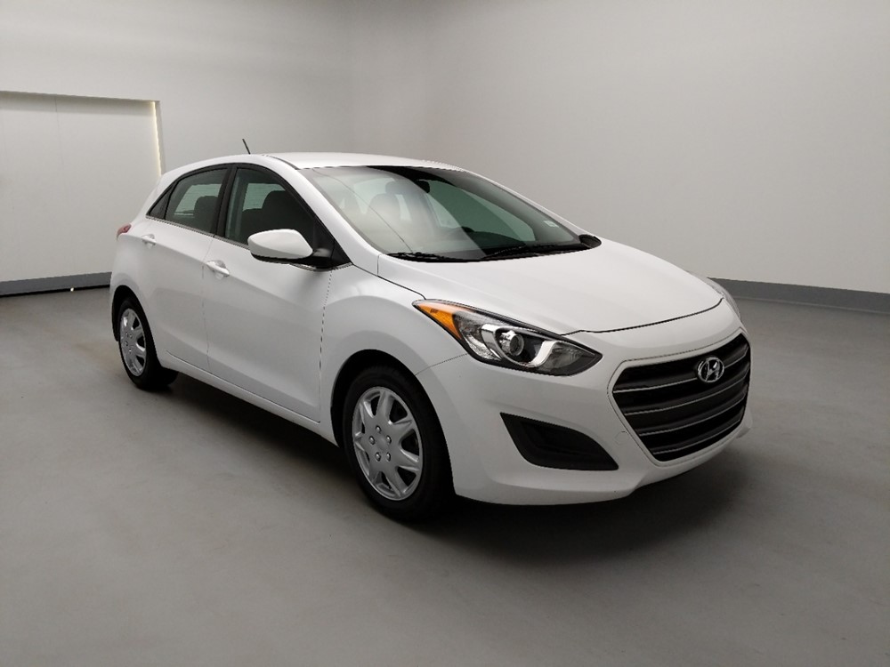 2017 Hyundai Elantra - Passenger Front Bumper