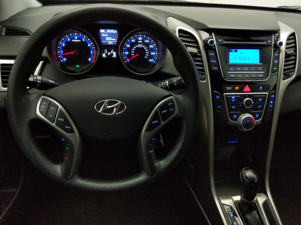 2017 Hyundai Elantra - Driver Dash