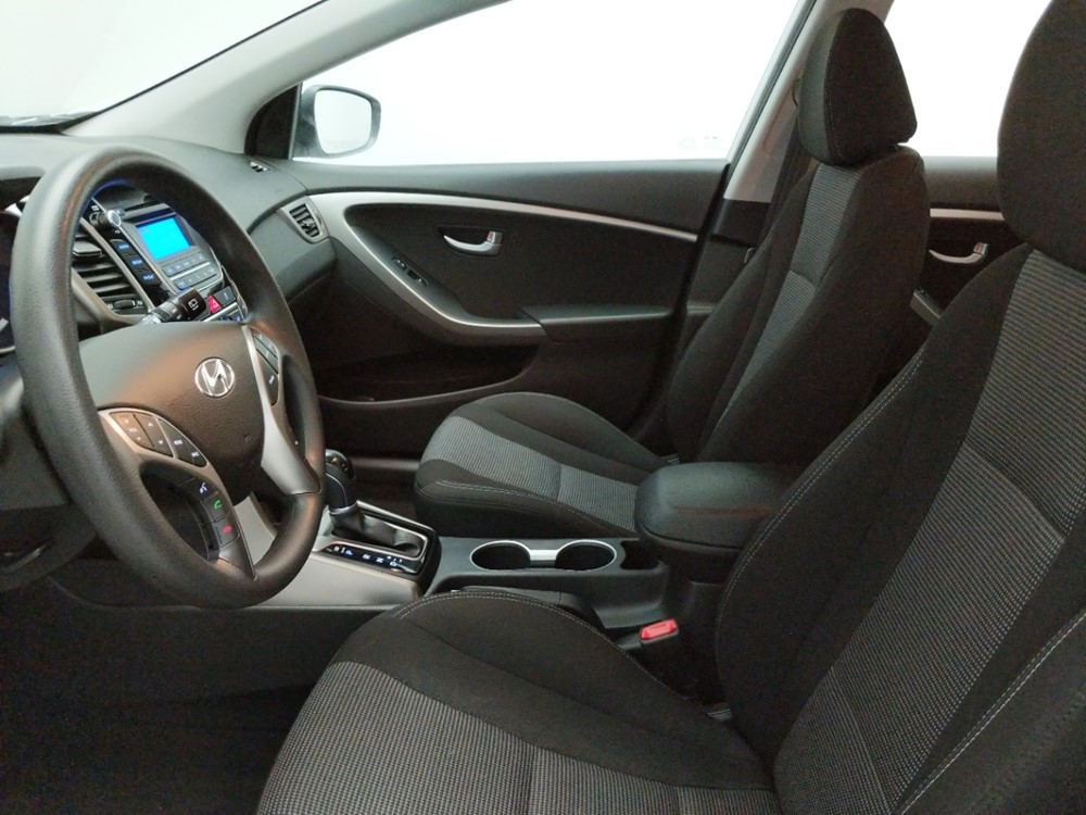 2017 Hyundai Elantra - Driver Front Seat