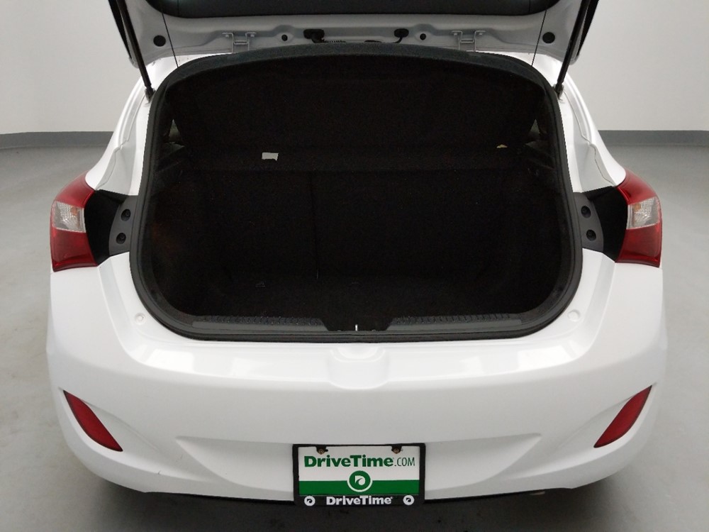 2017 Hyundai Elantra - Trunk