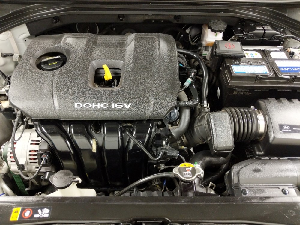 2017 Hyundai Elantra - Engine