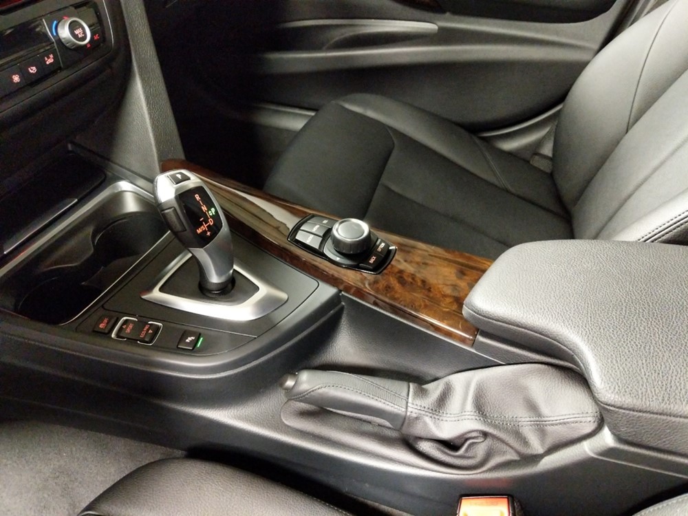 2015 BMW 328i - Center Console/Cup Holders