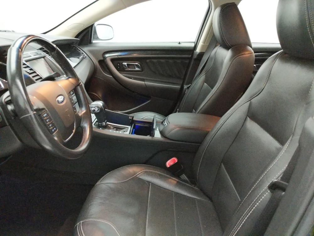 2010 Ford Taurus - Driver Front Seat