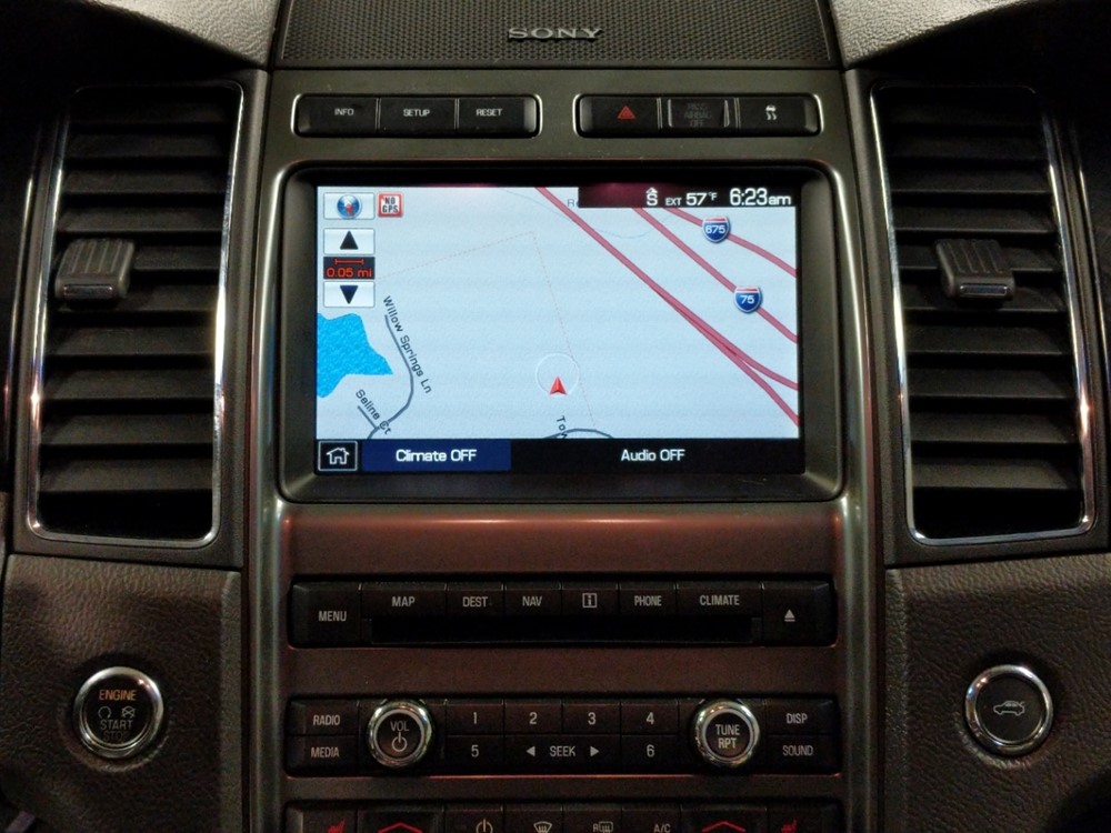 2010 Ford Taurus - Stereo Package