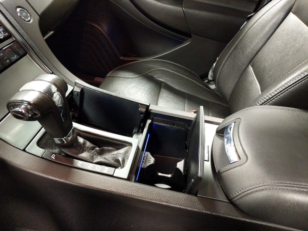 2010 Ford Taurus - Center Console/Cup Holders