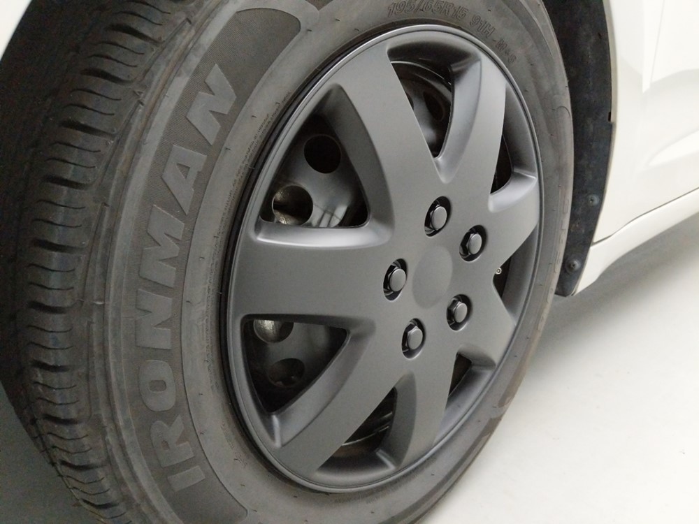 2017 Hyundai Elantra - Wheel