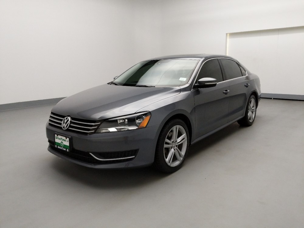 2014 Volkswagen Passat - Driver Front Bumper