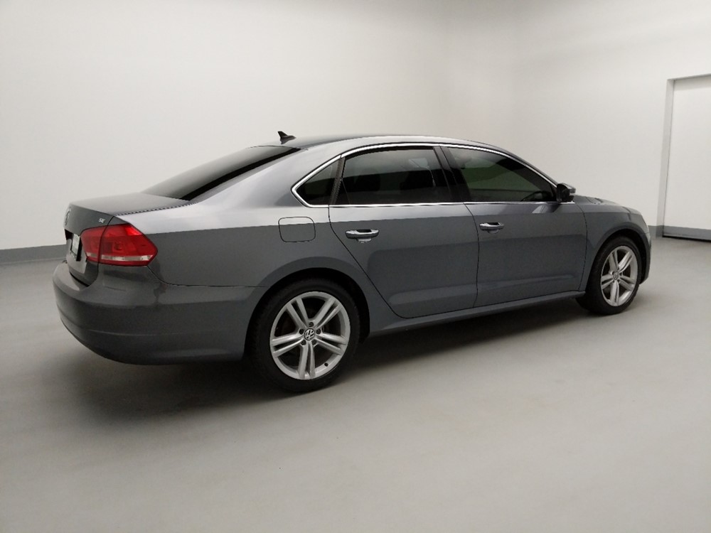 2014 Volkswagen Passat - Passenger Rear Side