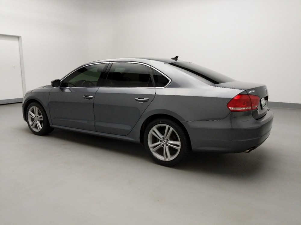 2014 Volkswagen Passat - Driver Rear Side
