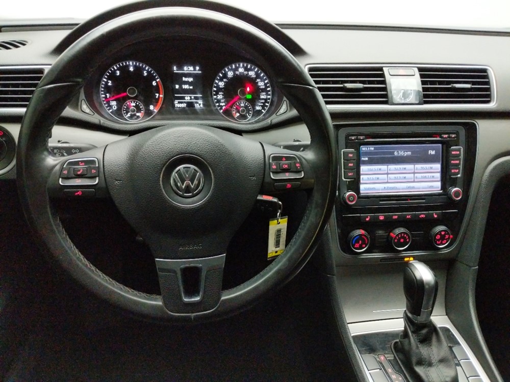 2014 Volkswagen Passat - Driver Dash