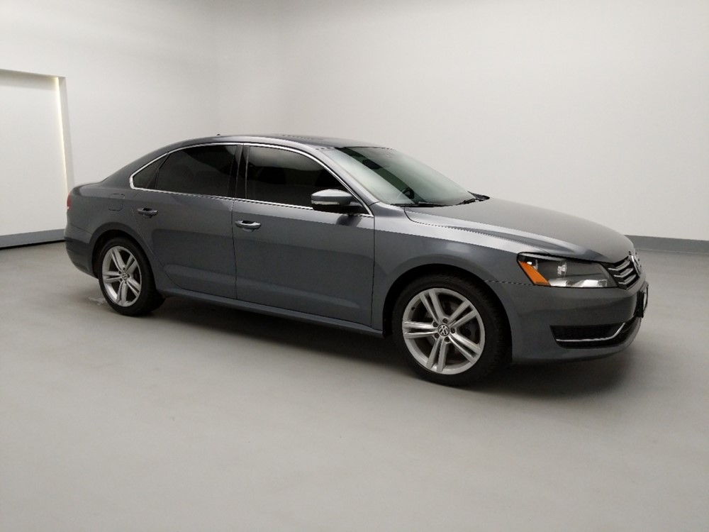 2014 Volkswagen Passat - Passenger Front Side