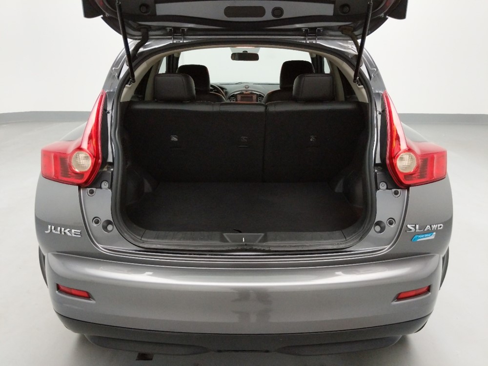 2014 Nissan JUKE - Trunk