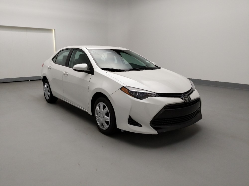 2017 Toyota Corolla - Passenger Front Bumper