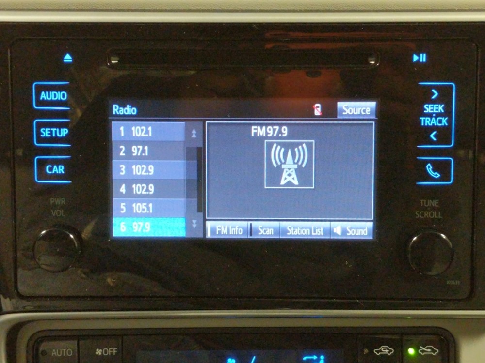 2017 Toyota Corolla - Stereo Package