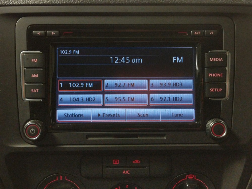 2015 Volkswagen Jetta - Stereo Package
