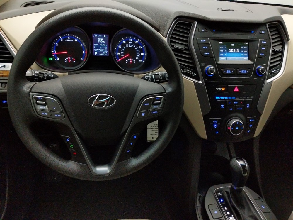 2016 Hyundai Santa Fe - Driver Dash