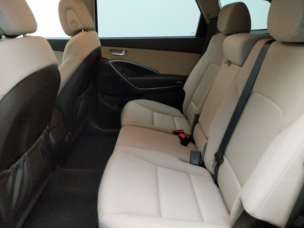 2016 Hyundai Santa Fe - Driver Rear Seat